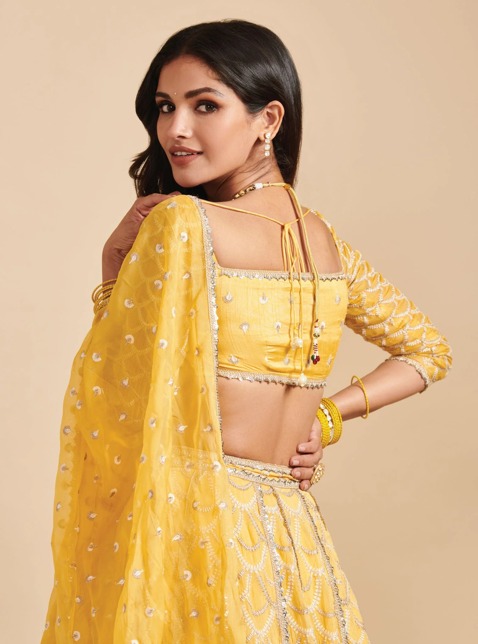 Morni Organza Yellow Lehenga - Image 3